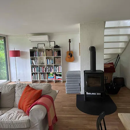 Cozy Thatched With Modern Decor Dom wakacyjny *