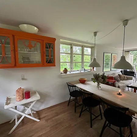 Cozy Thatched With Modern Decor * Knebel